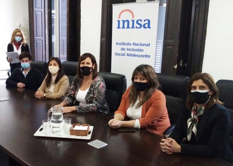 Firma del convenio con Tundisi