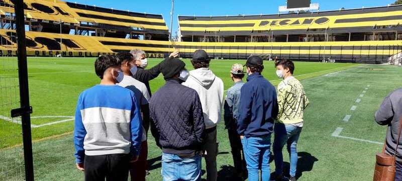 Guía mostrando el campo de juego