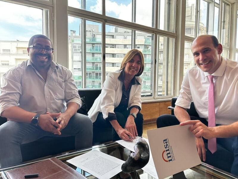 Lucía Curbelo toma posesión junto al Ministro Lema